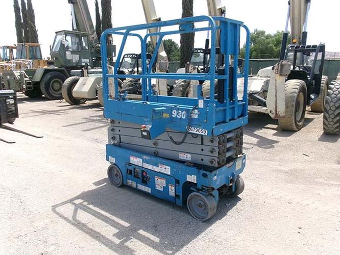 Used 2018 GENIE GS-1930 Scissor Lift, photo 3