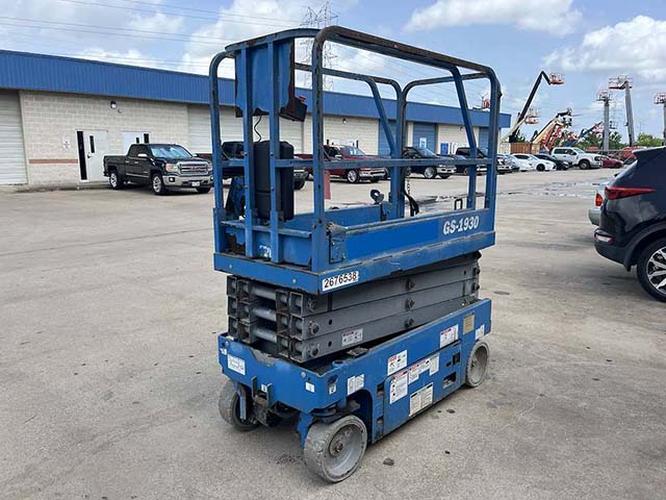 Used 2018 GENIE GS-1930 Scissor Lift, photo 2