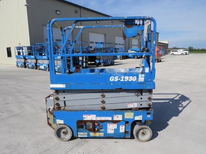 Used 2019 GENIE GS-1930 Scissor Lift, photo 5