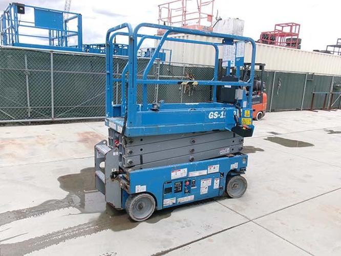 Used 2019 GENIE GS-1930 Scissor Lift, photo 4