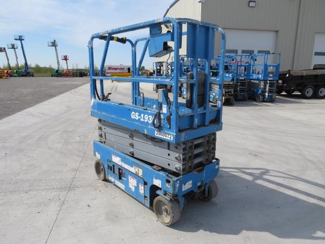 Used 2019 GENIE GS-1930 Scissor Lift, photo 4
