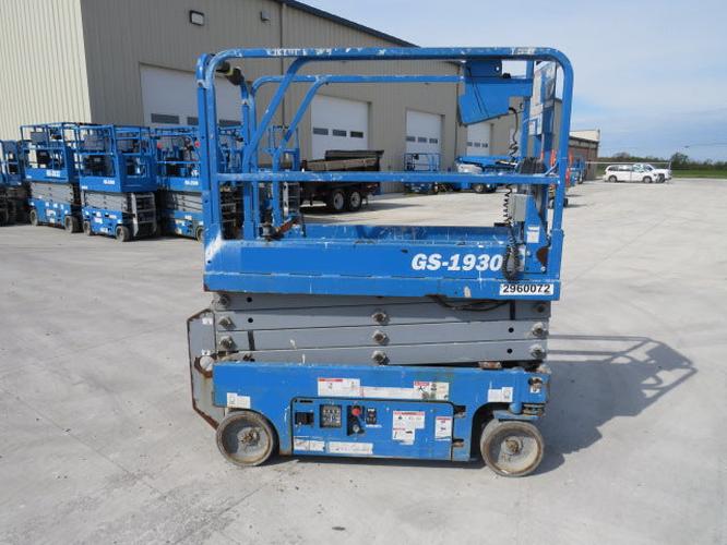 Used 2019 GENIE GS-1930 Scissor Lift, photo 5