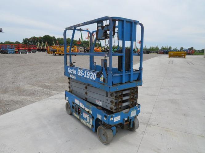 Used 2019 GENIE GS-1930 Scissor Lift, photo 4