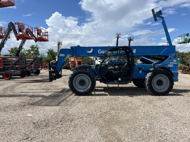 Used 2018 GENIE GTH-844 Telehandler Forklift