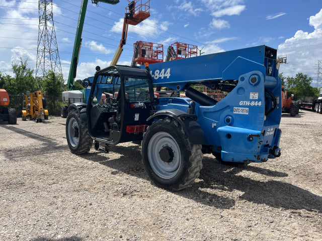 Used 2018 GENIE GTH-844 Telehandler Forklift