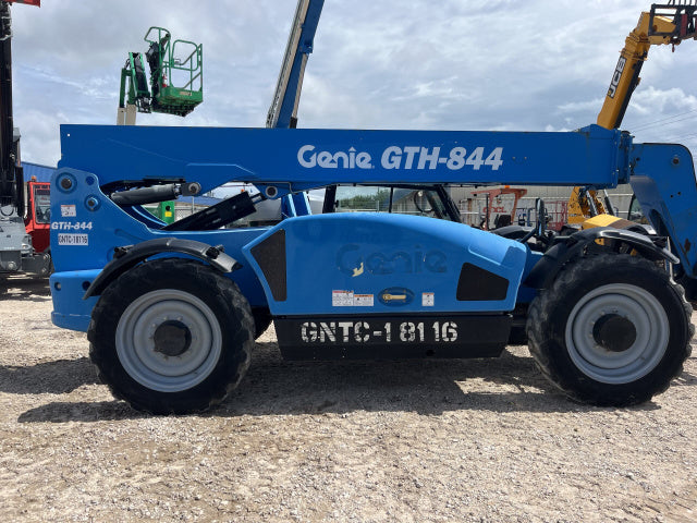 Used 2018 GENIE GTH-844 Telehandler Forklift