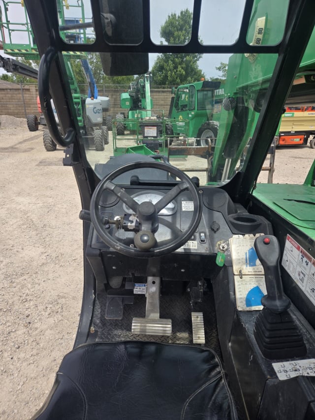 Used 2016 GENIE GTH-1056 Telehandler Forklift