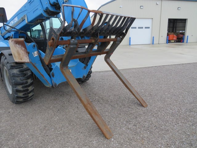 Used 2018 GENIE GTH-1256 Telehandler Forklift