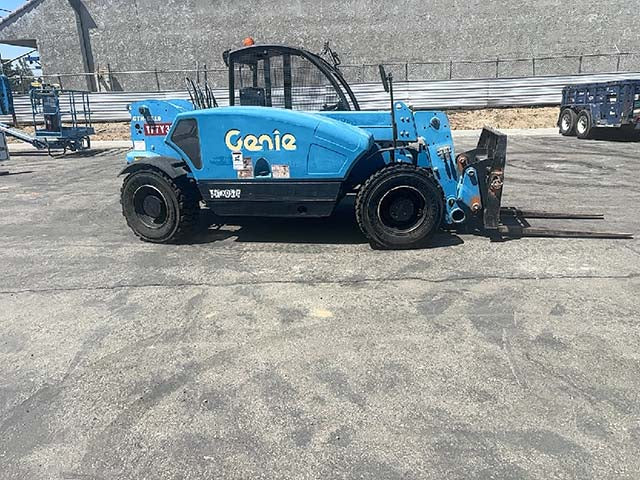Used 2015 GENIE GTH-5519 Telehandler Forklift