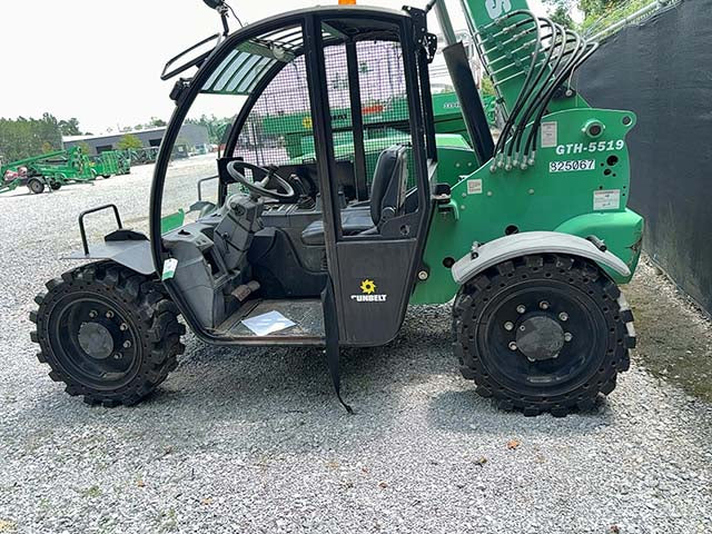 Used 2016 GENIE GTH-5519 Telehandler Forklift