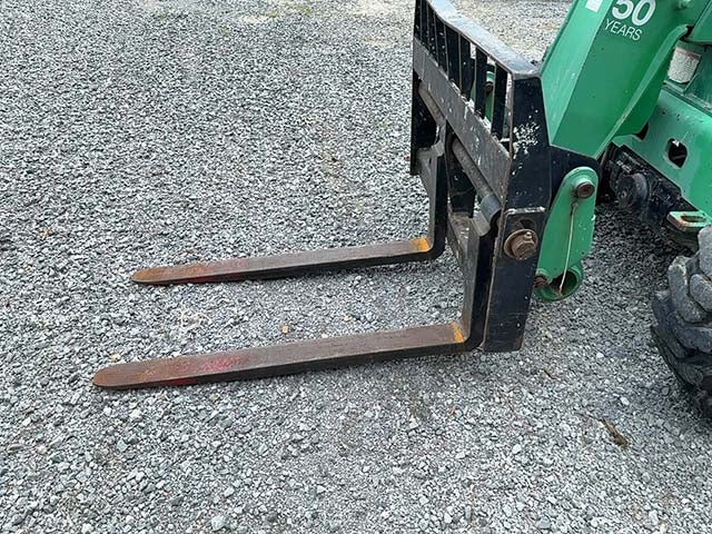 Used 2016 GENIE GTH-5519 Telehandler Forklift