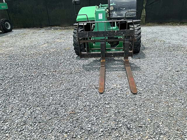 Used 2016 GENIE GTH-5519 Telehandler Forklift