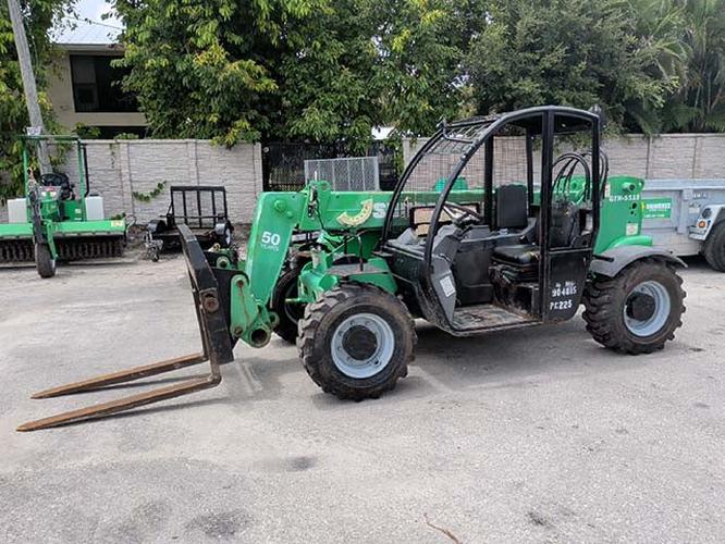 Used 2016 GENIE GTH-5519 Telehandler Forklift, photo 2