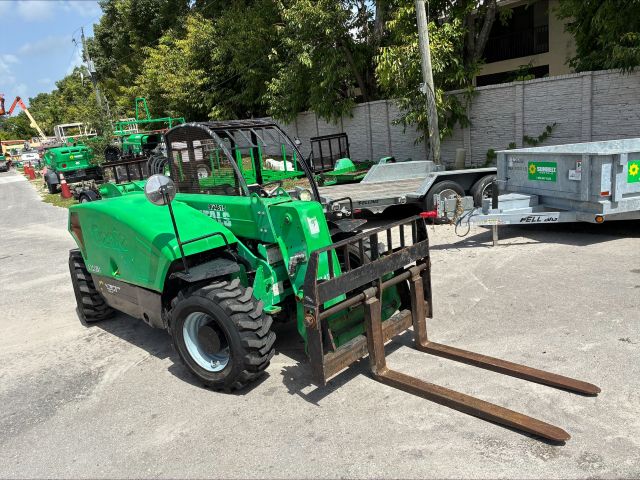 Used 2016 GENIE GTH-5519 Telehandler Forklift
