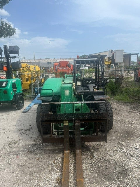 Used 2016 GENIE GTH-5519 Telehandler Forklift