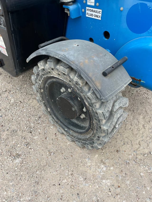 Used 2019 GENIE GTH-5519 Telehandler Forklift