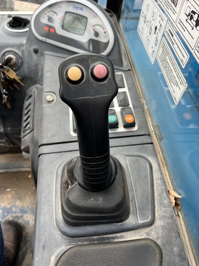 Used 2019 GENIE GTH-5519 Telehandler Forklift