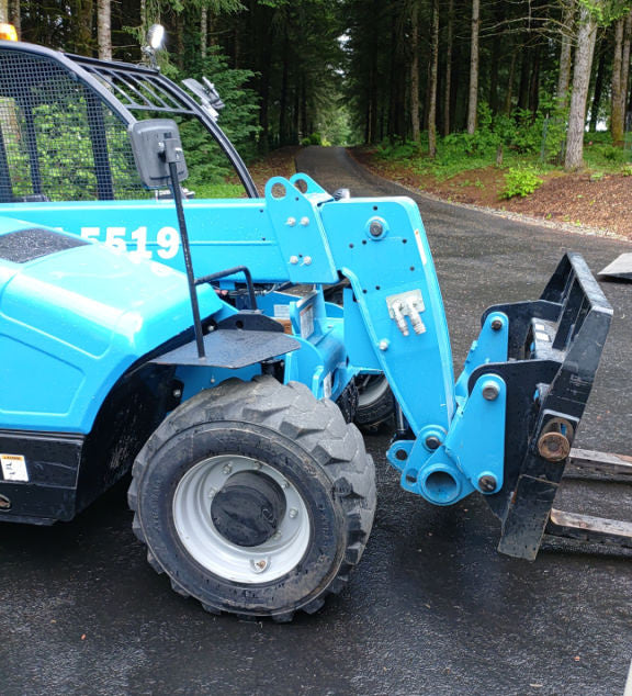 Used 2019 GENIE GTH-5519 Telehandler Forklift