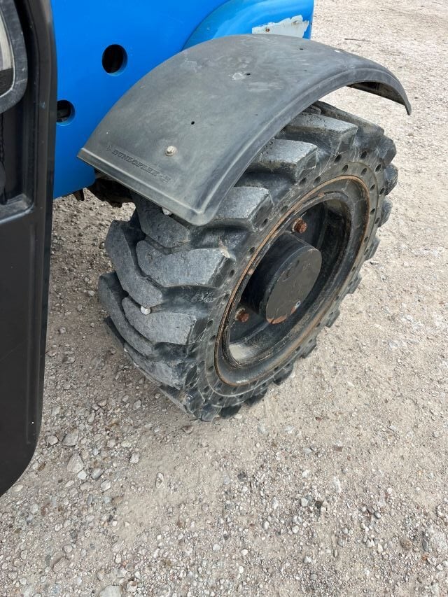 Used 2019 GENIE GTH-5519 Telehandler Forklift