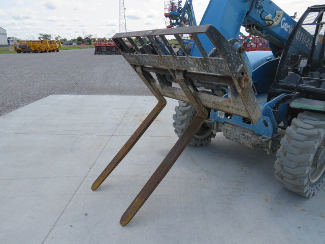 Used 2017 GENIE GTH-5519 Telehandler Forklift