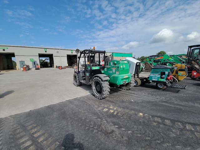 Used 2017 GENIE GTH-5519 Telehandler Forklift