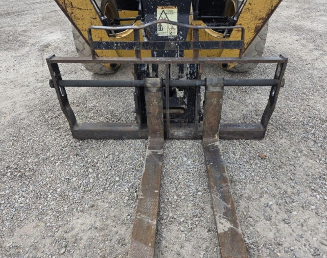 Used 2020 CAT TL1055D Telehandler Forklift