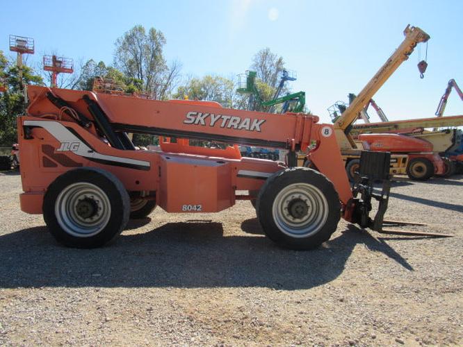 Used 2015 SKYTRAK 8042 Telehandler Forklift, photo 5