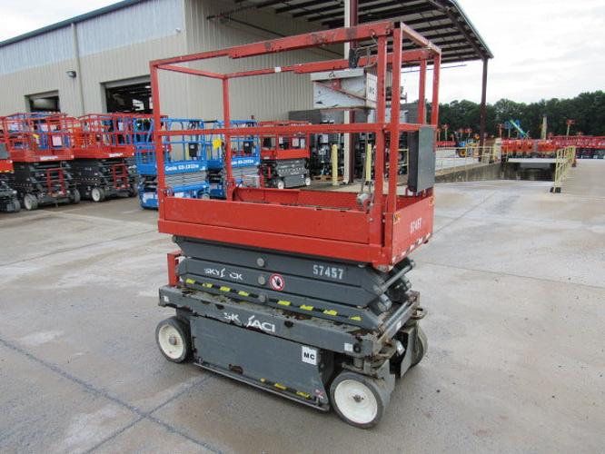 Used 2019 SKYJACK SJ3219 Scissor Lift, photo 4