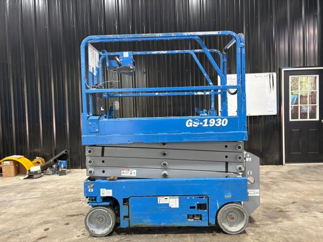 Used 2019 GENIE GS-1930 Scissor Lift, photo 3