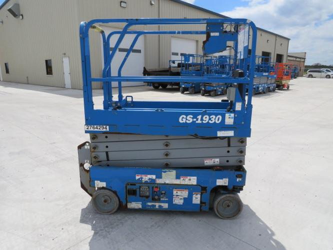 Used 2019 GENIE GS-1930 Scissor Lift, photo 5
