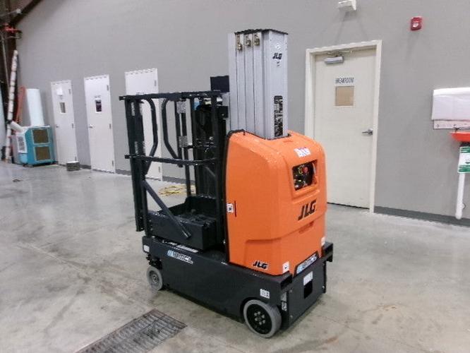 New 2026 JLG E18MCL Drivable Vertical Lift, photo 2