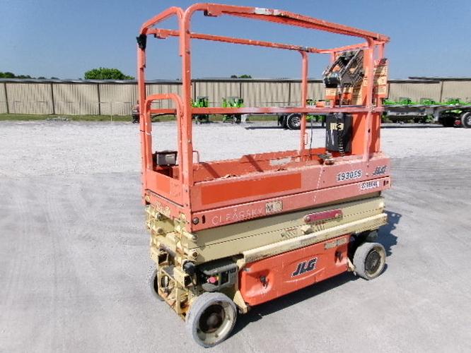 Used 2019 JLG 1930ES Scissor Lift, photo 3