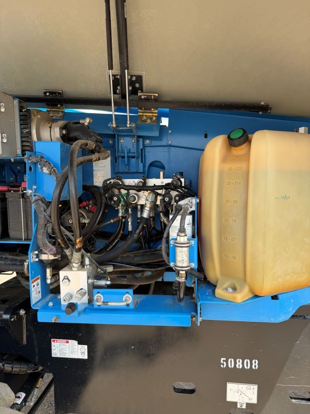 Used 2018 GENIE S-85 XC Telescopic Boom Lift
