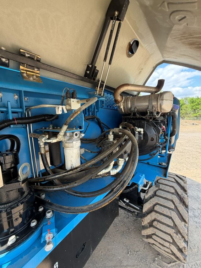 Used 2018 GENIE S-85 XC Telescopic Boom Lift