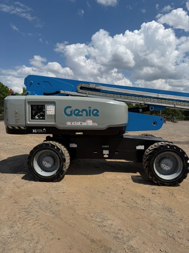 Used 2018 GENIE S-85 XC Telescopic Boom Lift