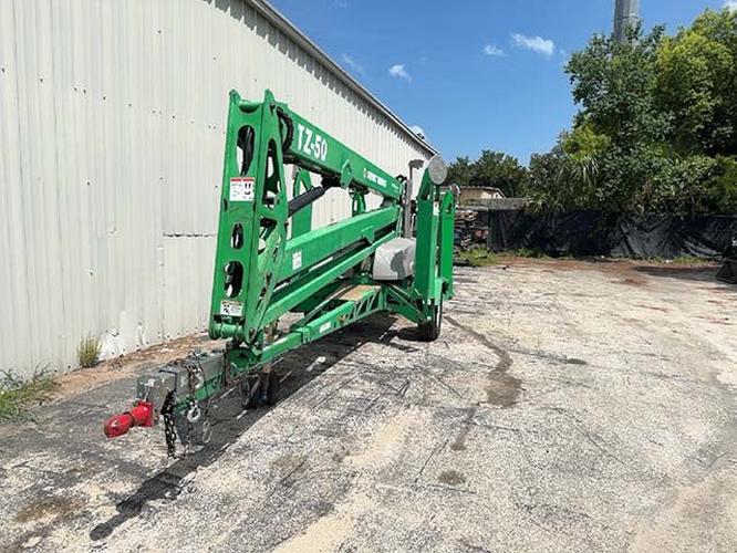 Used 2017 GENIE TZ-50 Towable Boom Lift, photo 5