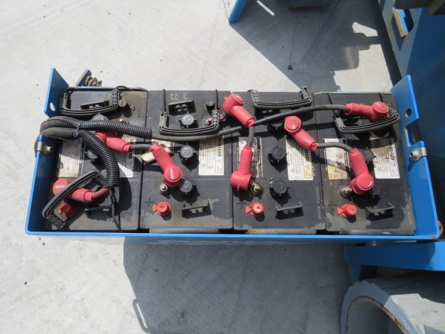 Used 2017 GENIE Z-30/20N RJ Articulating Boom Lift
