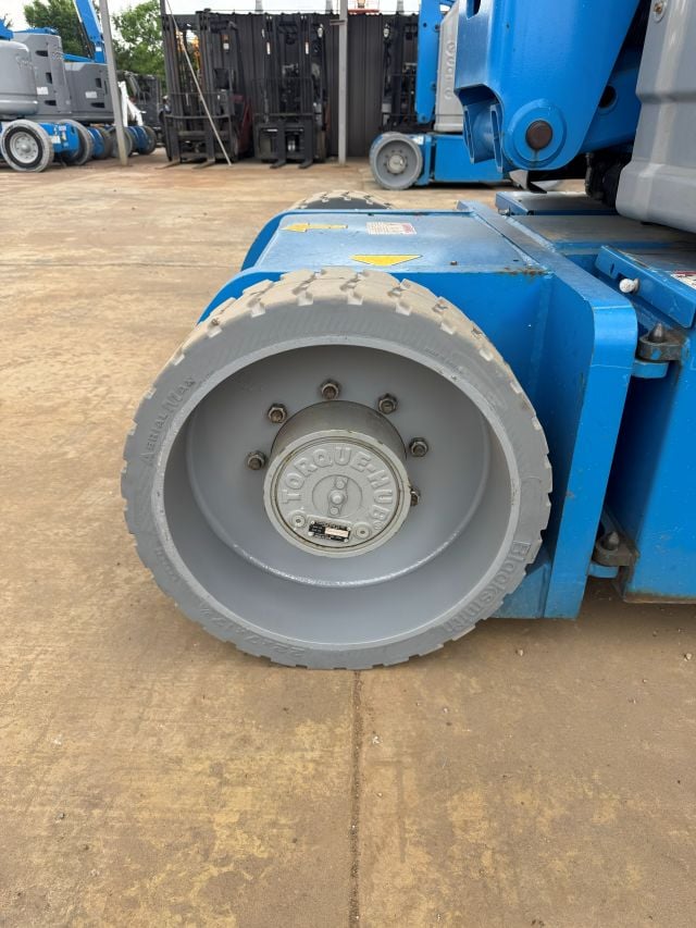 Used 2018 GENIE Z-30/20N RJ Articulating Boom Lift