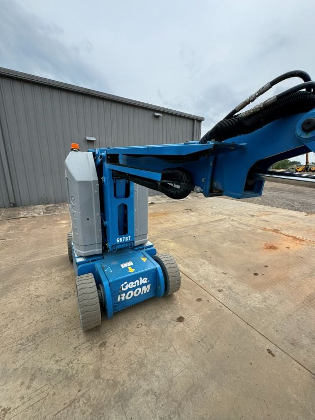 Used 2018 GENIE Z-30/20N RJ Articulating Boom Lift