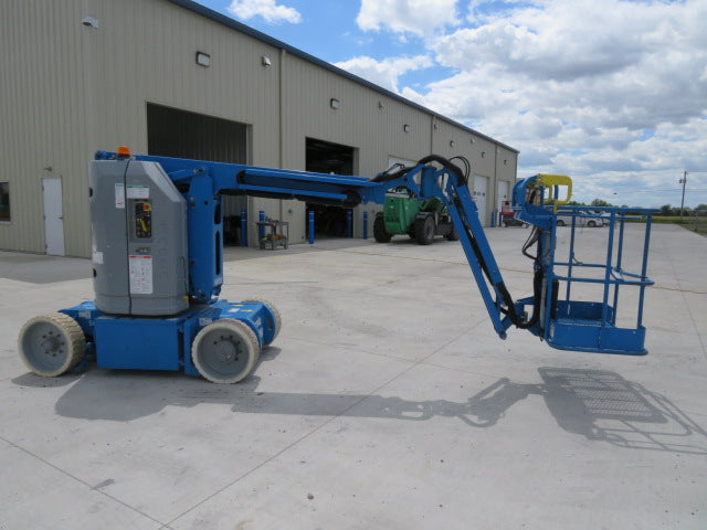 Used 2018 GENIE Z-30/20N RJ Articulating Boom Lift