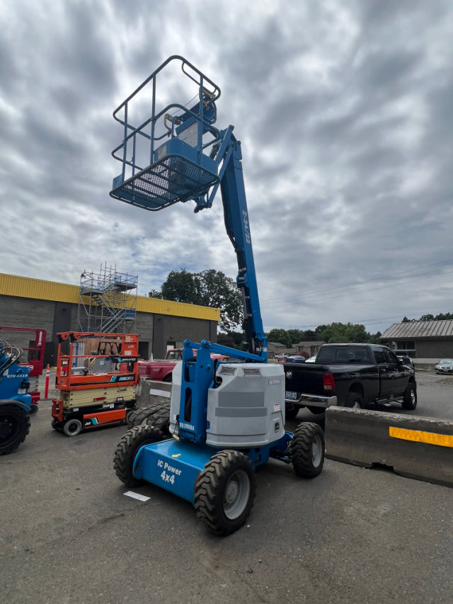 Used 2019 GENIE Z-34/22 RT Articulating Boom Lift