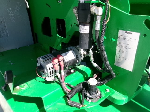 Used 2016 GENIE Z-40/23N Articulating Boom Lift
