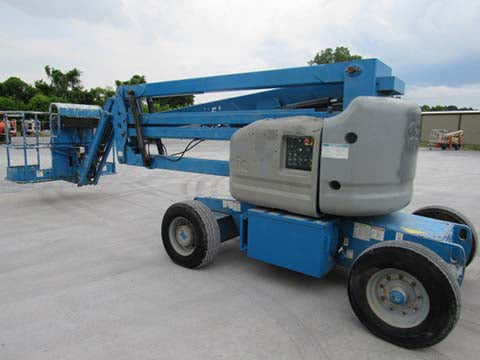Used 2015 GENIE Z-45/25J DC Articulating Boom Lift