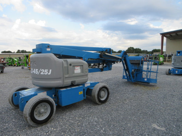 Used 2016 GENIE Z-45/25J DC Articulating Boom Lift