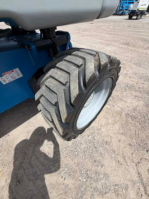Used 2020 GENIE Z-80/60 Articulating Boom Lift