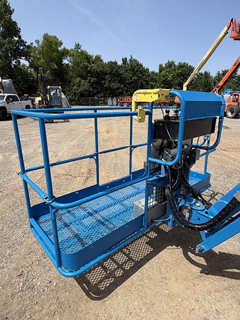 Used 2020 GENIE Z-80/60 Articulating Boom Lift