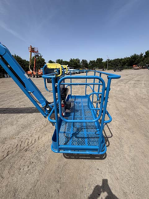 Used 2020 GENIE Z-80/60 Articulating Boom Lift