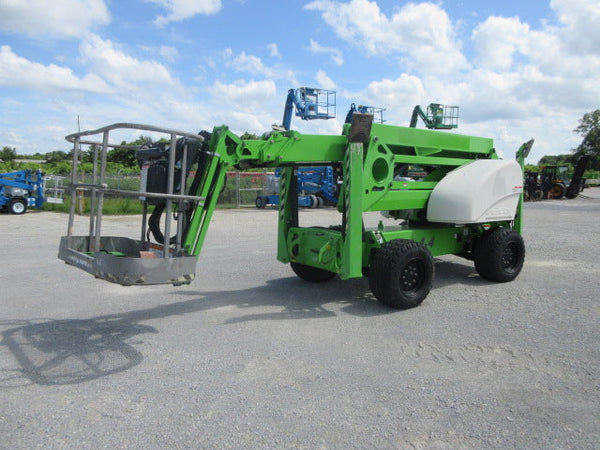 USED SELF-DRIVE BOOM LIFTS