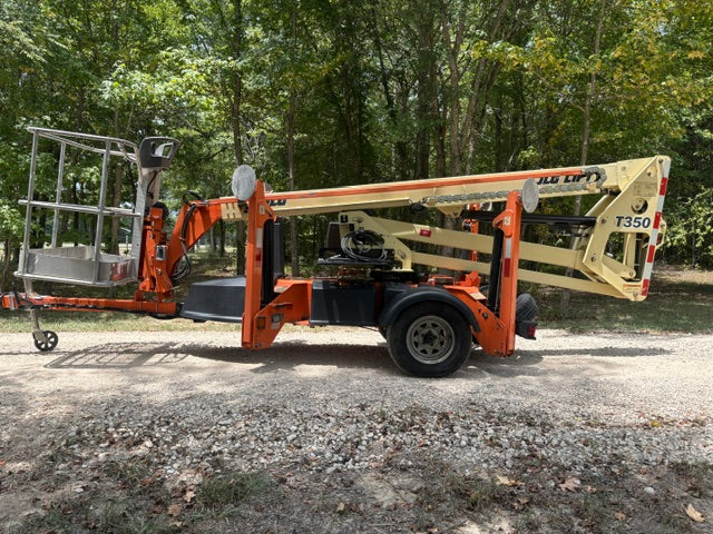 Used 2019 JLG T350 Towable Boom Lift