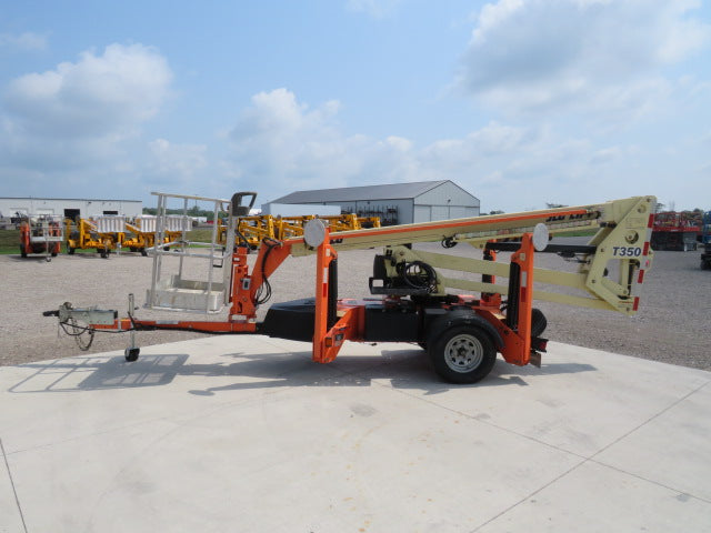 Used 2019 JLG T350 Towable Boom Lift